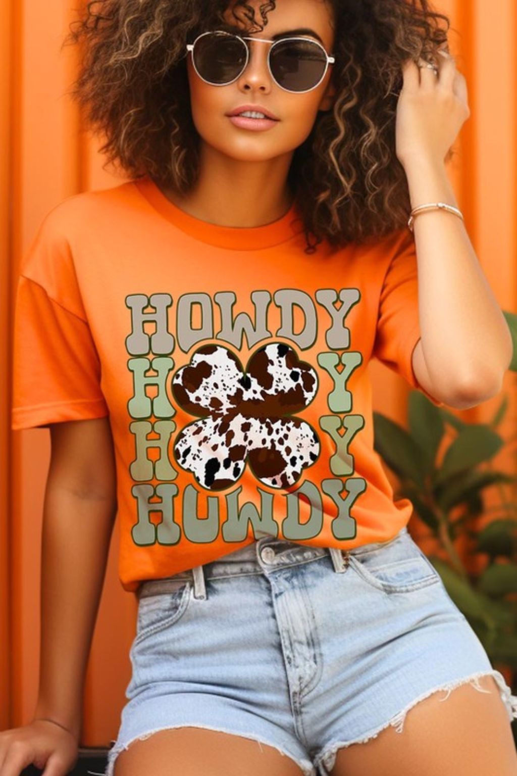 Howdy Cow Shamrock Graphic T-Shirt