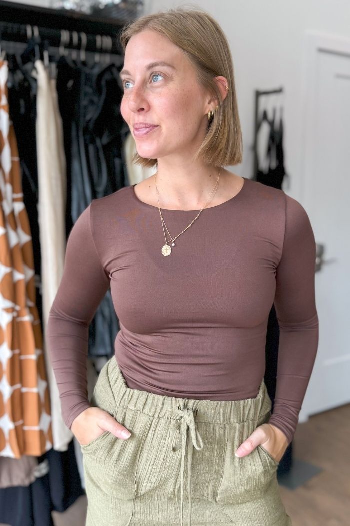 fitted round neck long sleeve top brown