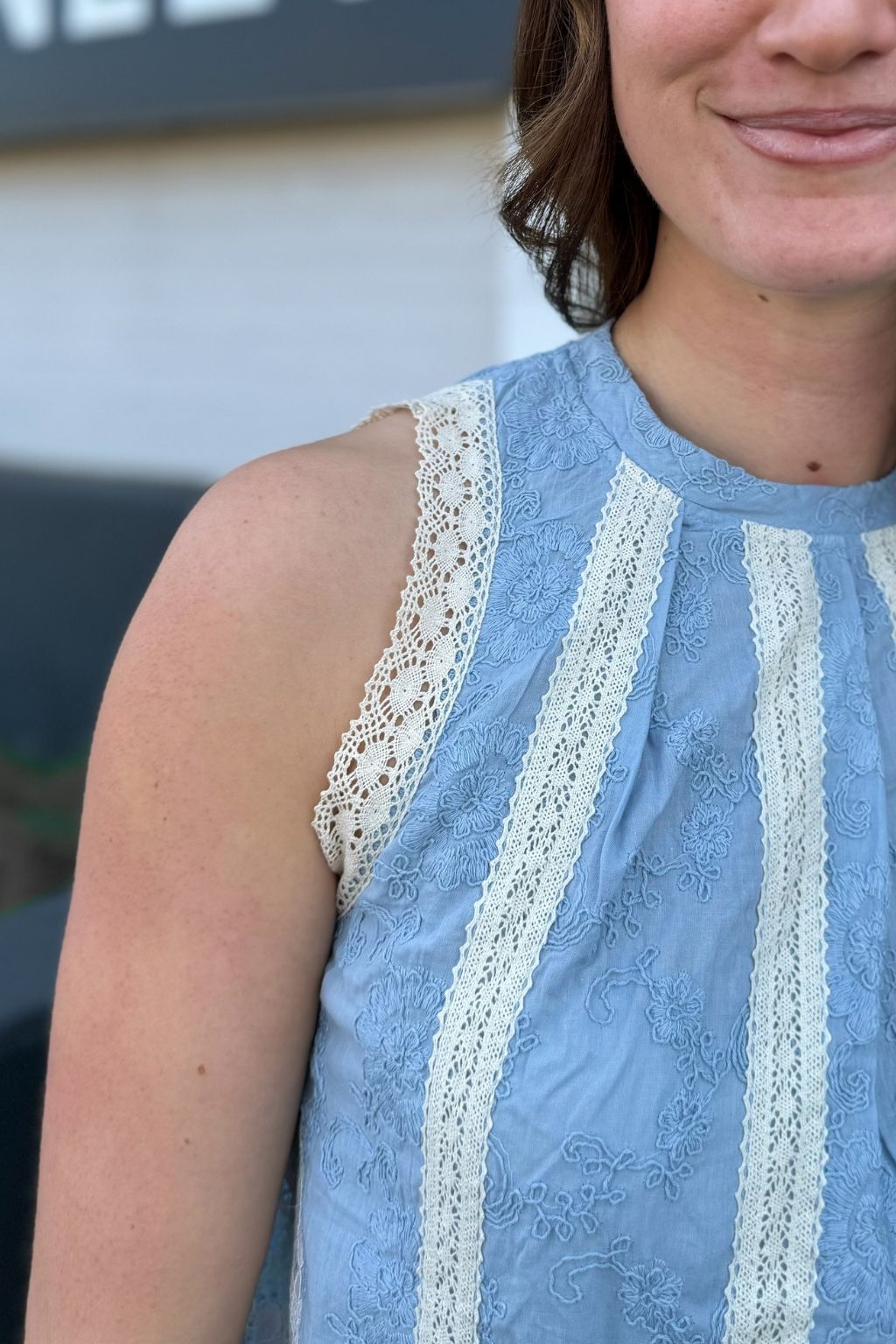 Sleeveless Lace Detail Tunic Top